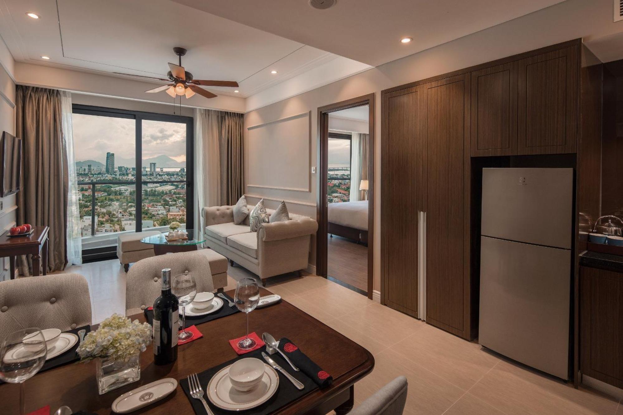 Luxury Apartment - Rooftop Swimming Pool - Beach Front - Hinata Apartment Da Nang Exterior photo