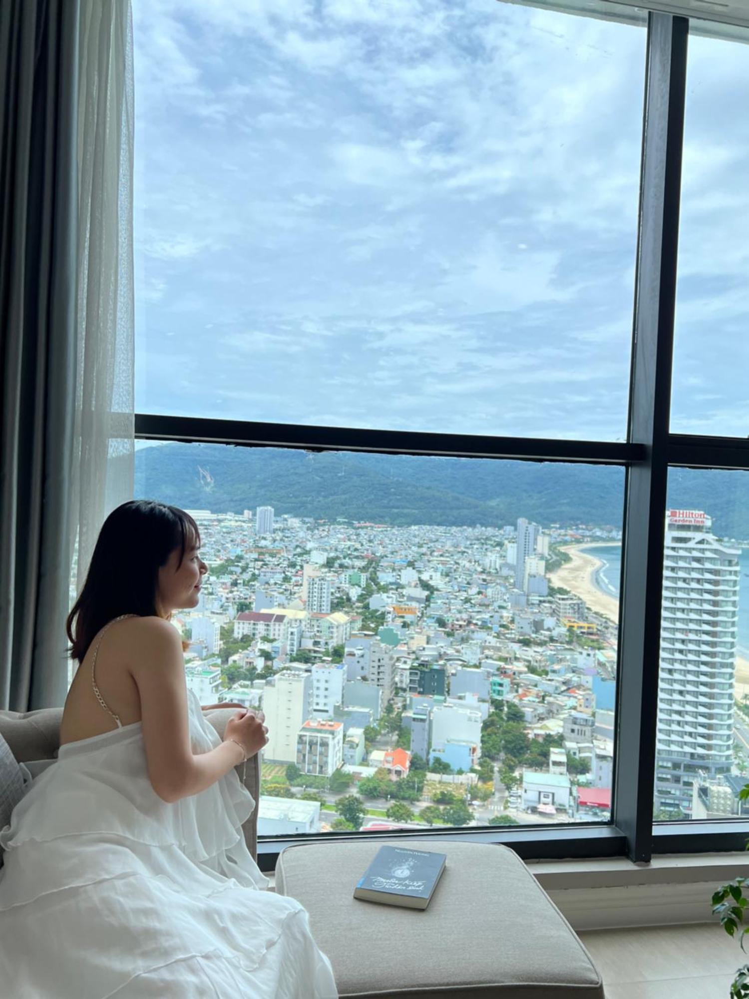 Luxury Apartment - Rooftop Swimming Pool - Beach Front - Hinata Apartment Da Nang Exterior photo