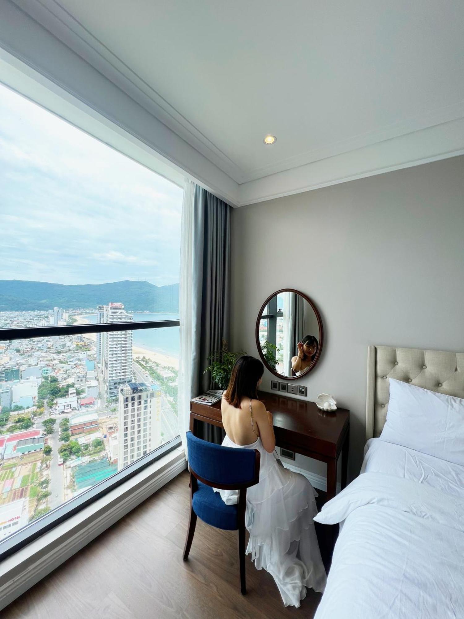 Luxury Apartment - Rooftop Swimming Pool - Beach Front - Hinata Apartment Da Nang Exterior photo